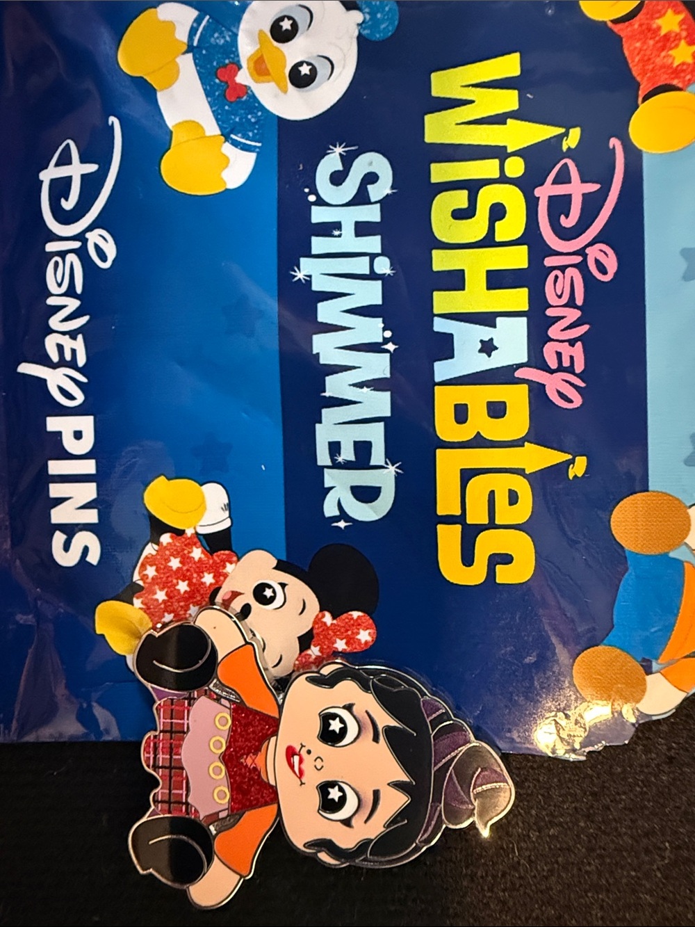 Disney Wishables Shimmer Mystery Pin- Mary Sanderson Sister